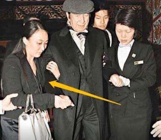 护工郑咏诗现状,郑咏诗为什么离开赌王