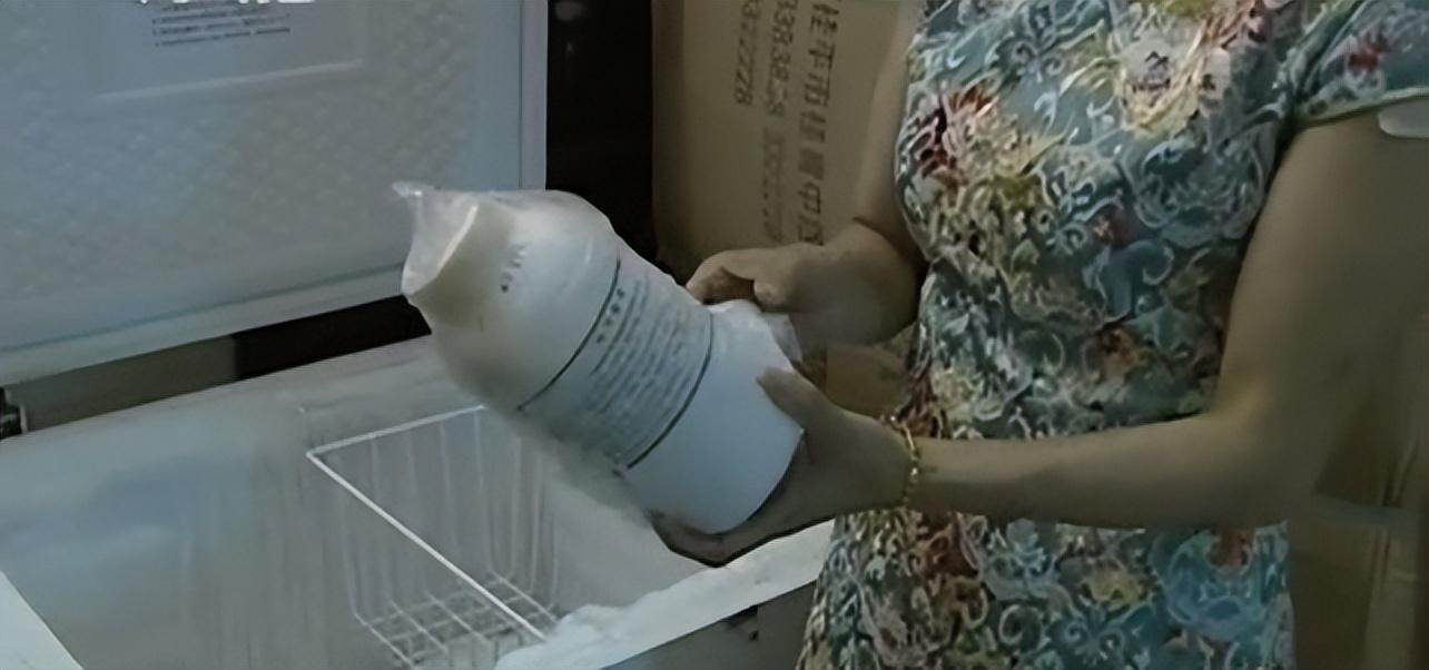 广西毒蛇女王多少斤,广西女子家中藏价值46亿蛇毒