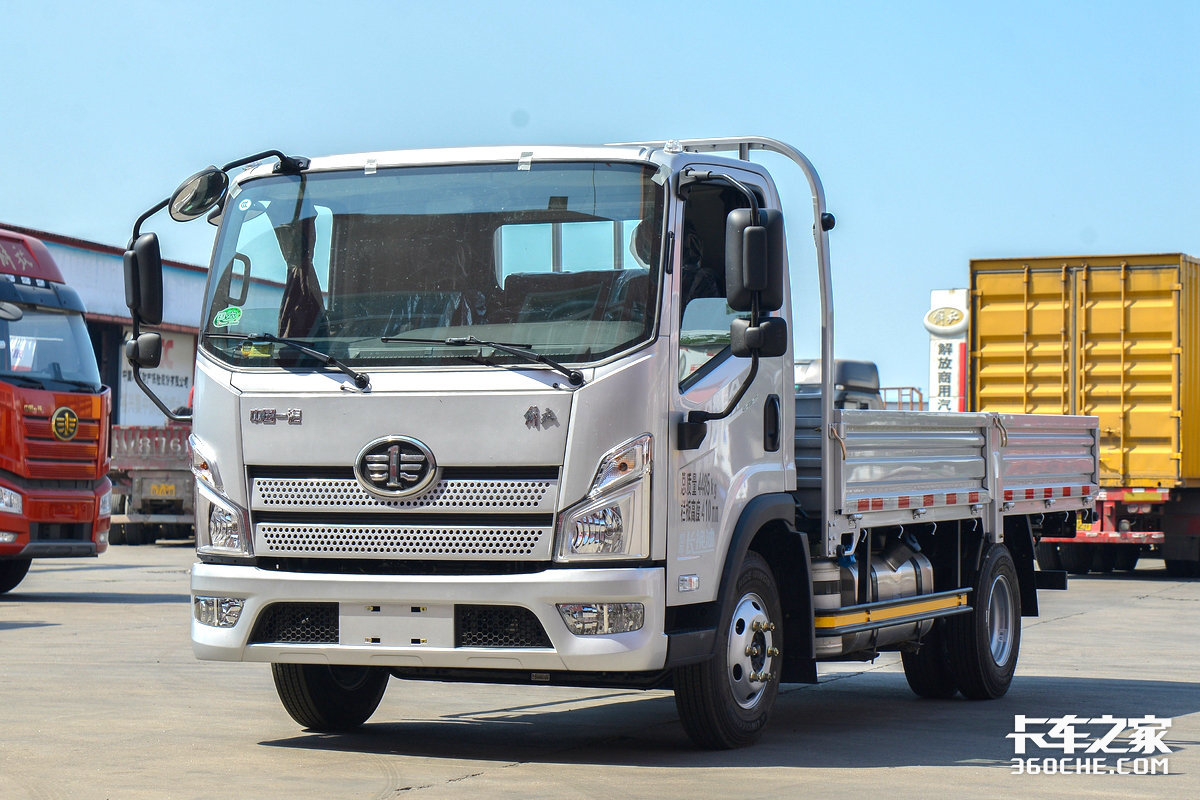 160马力配小八挡箱，蓝牌轻卡全能选手，解放领途新车已上线