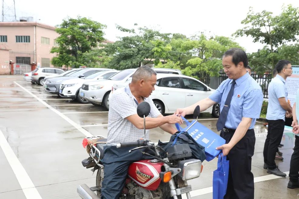 检察干警助力生态环境保护,助力美丽中国建设检察开放日