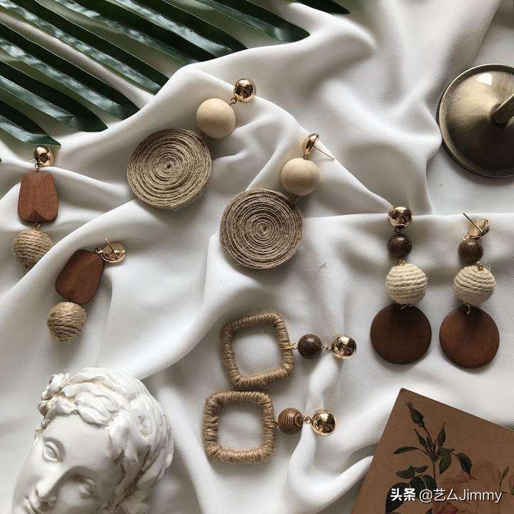 耳环的种类及佩戴方法,如何选择一款适合自己的耳环