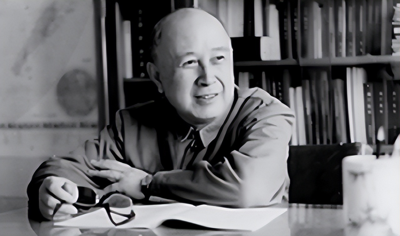 钱学森：被非法拘禁5年后，终回国造出导弹，两个孩子也都成栋梁