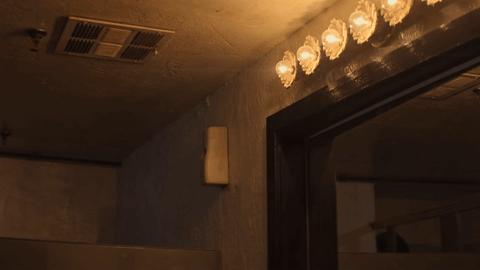 除了她的肉体,还有啥可看的?