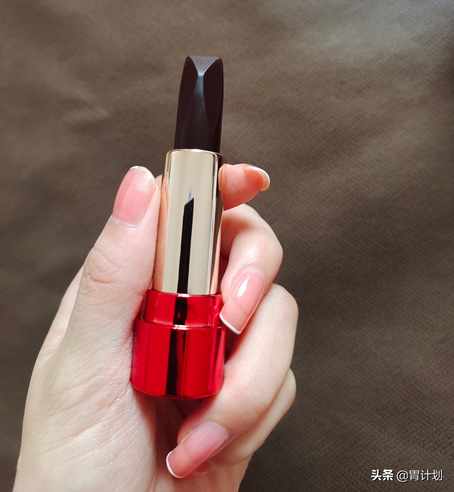 口红不挑人的色号推荐大牌,口红一定不能买便宜的