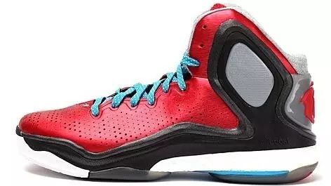 新UB来了？中底厚度惊人，boost纹理改变，阿迪这次够惊喜