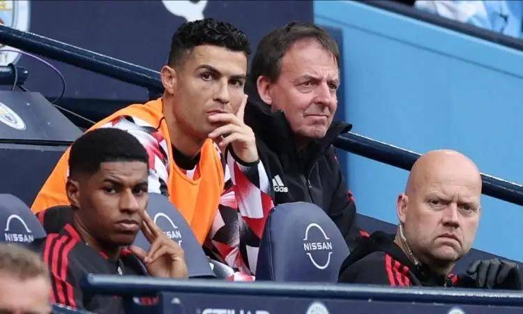 滕哈赫更衣室失控名嘴c罗是对的,曼联滕哈格被解雇了吗