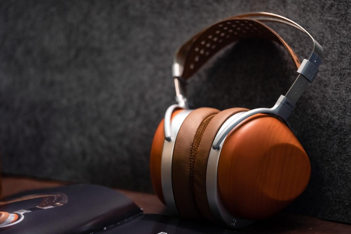 这就是参考级Hi-End听感，领略封闭式平板耳机巅峰HIFIMANHE-R10P