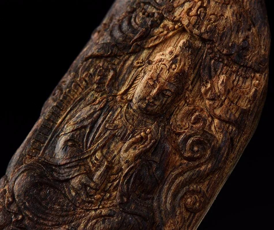 手串界的销冠竟是一种普通木头？90%的高仿沉香，用的都是它！