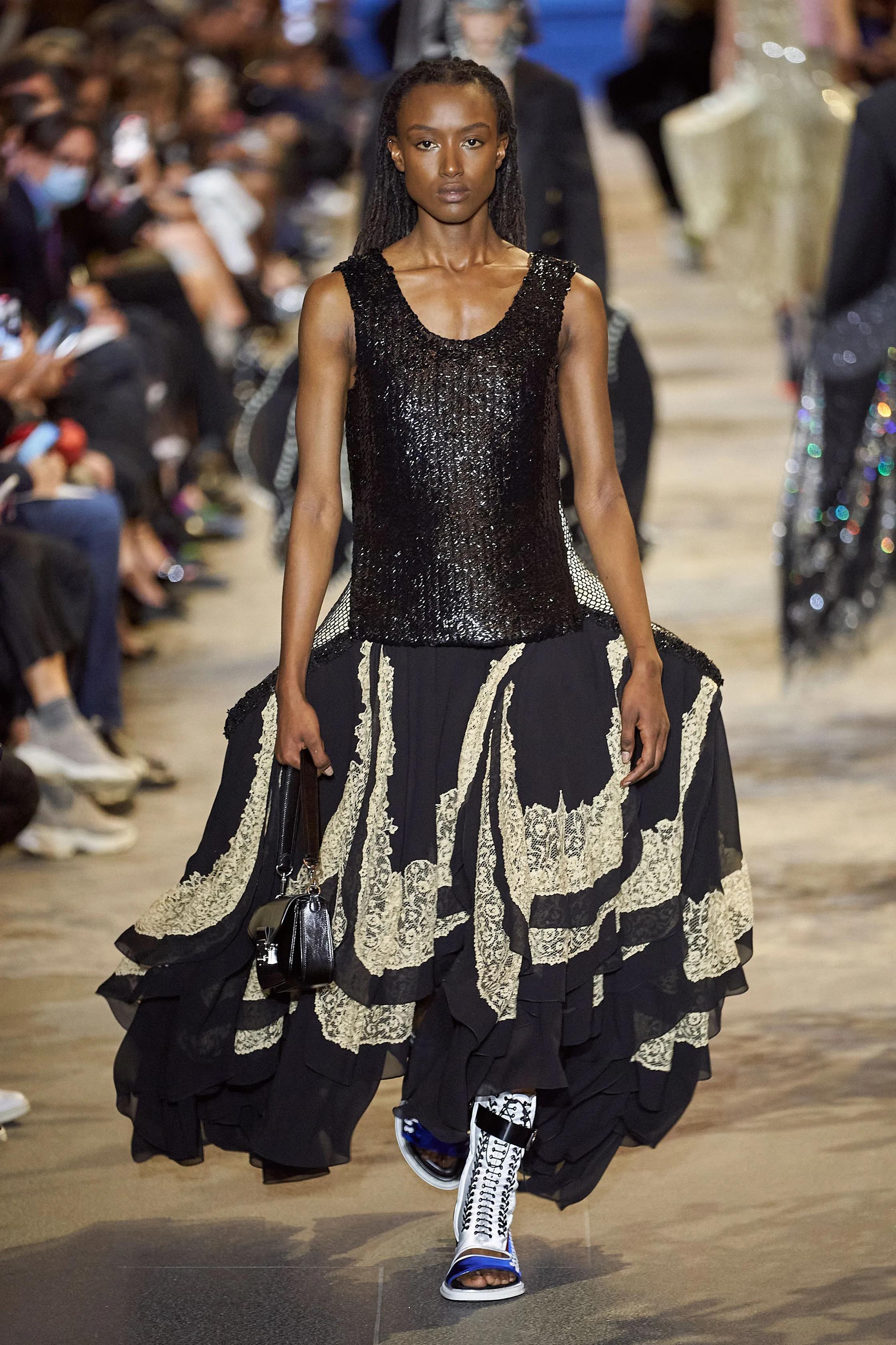 路易威登LouisVuitton面料,路易威登louisvuitton衣服的缺点