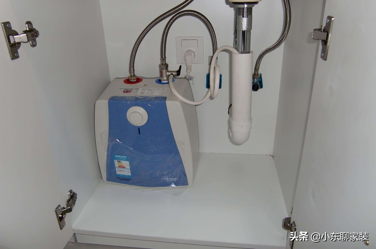 电热水器与燃气热水器哪个好用,电热水器和燃气热水器哪种实用