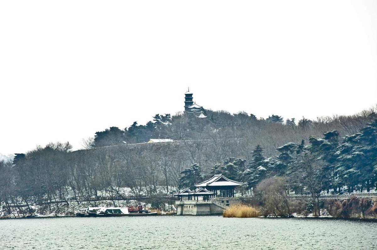 九华山游玩找导游多少钱,去九华山游玩穿什么衣服