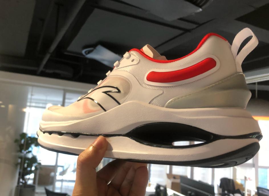 谷爱凌同款跑鞋,安踏冠军跑鞋2代pro谷爱凌配色