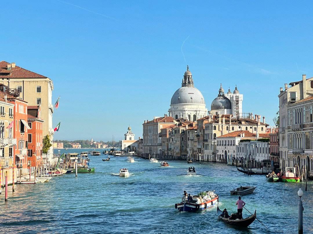 法国现在能打过以色列吗,现在的法国比英国强了吗