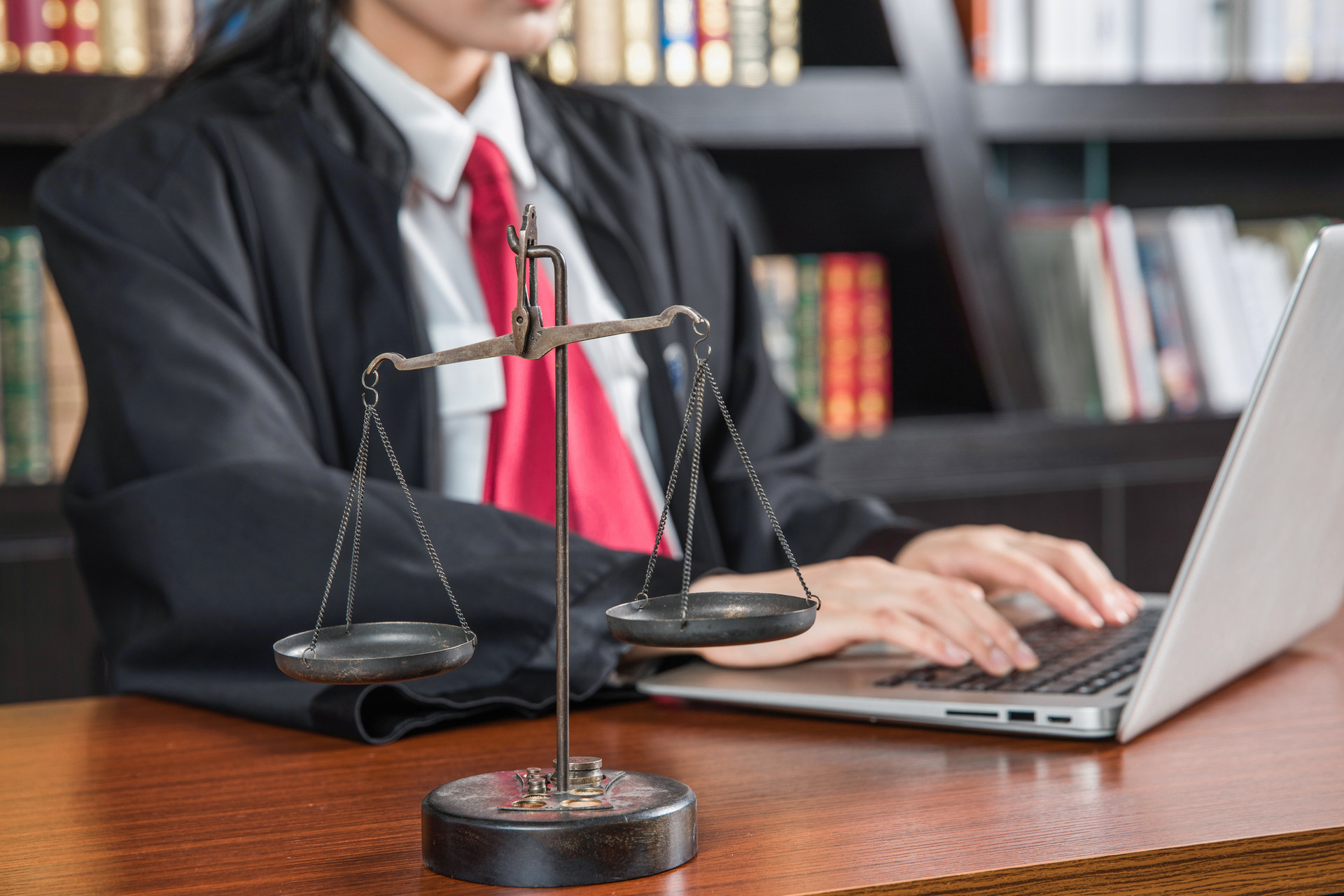 法律科普取保候审,法律科普判案不赔钱