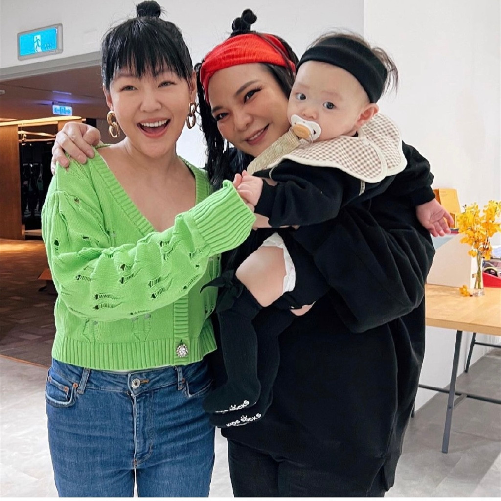 小s年轻的时候和现在对比,小s颜值巅峰到底多强