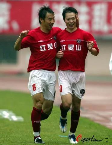 足球任意球全纪录,成都足球回放