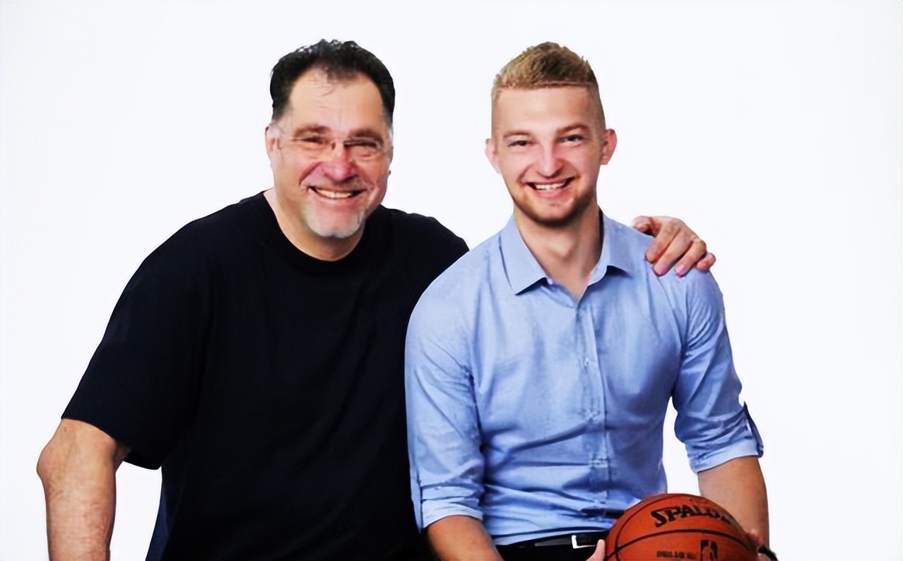 nba现役最强中锋萨博尼斯,最强nba钻石球星推荐中锋萨博尼斯