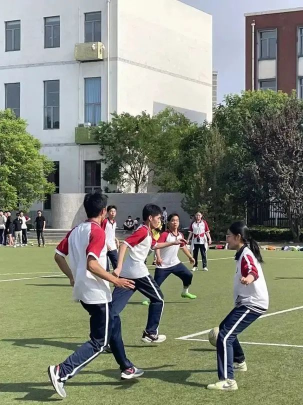 体验足球的乐趣,西班牙文化体验