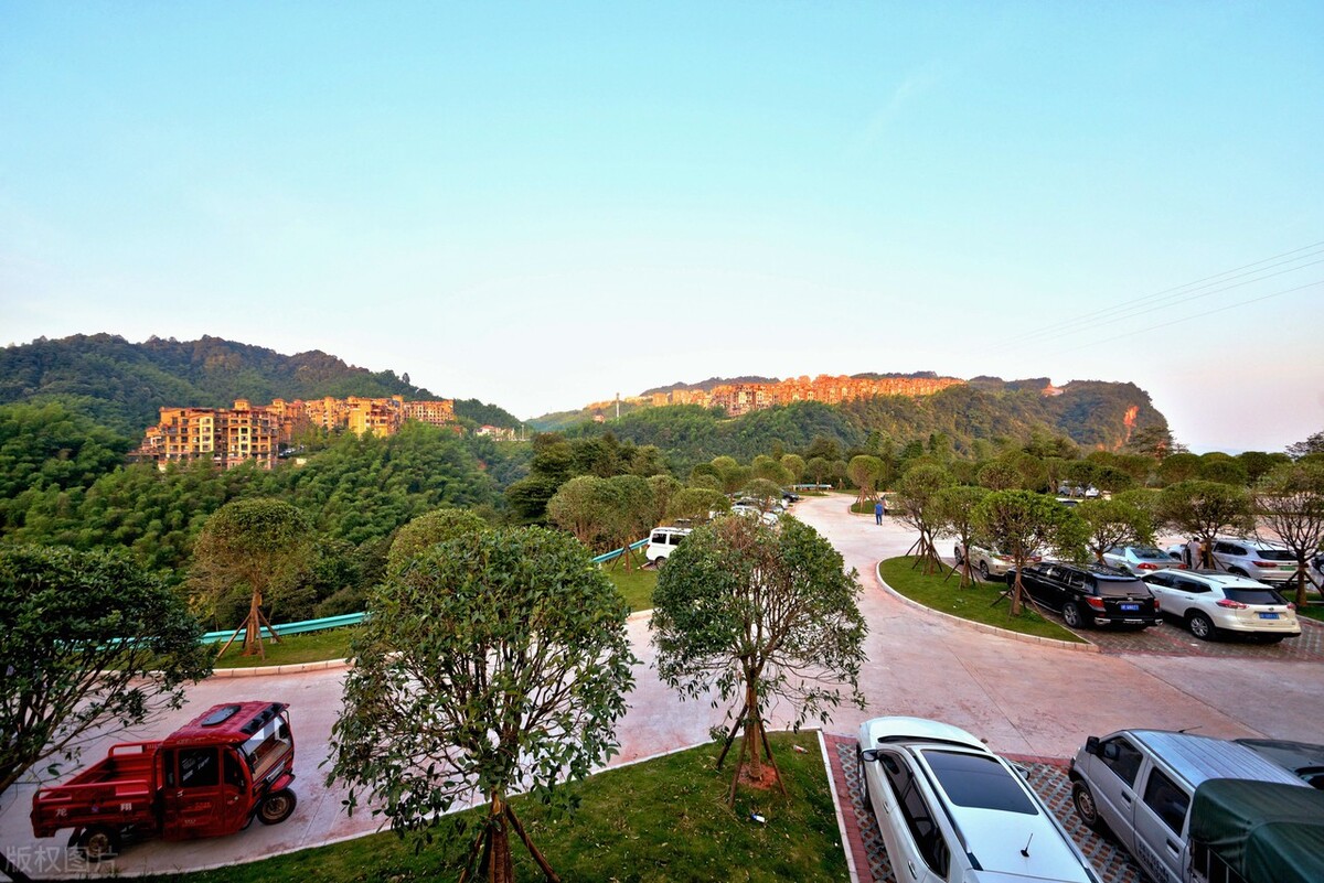 夏天去哪里游凉都六盘水,贵州六盘水哪个地方最凉快