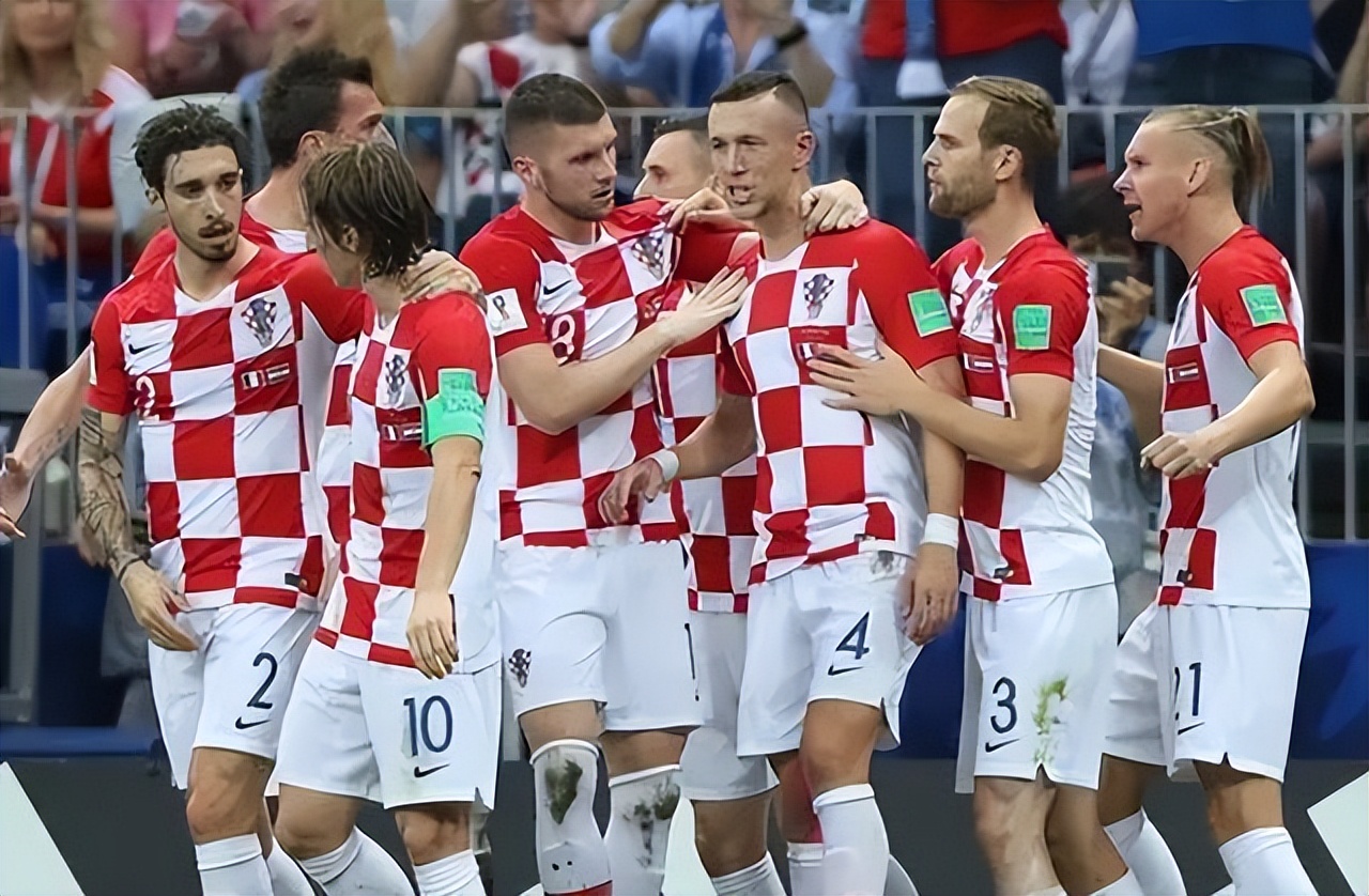 世界杯直播日本对克罗地亚比赛,世界杯日本对克罗地亚赛事回顾