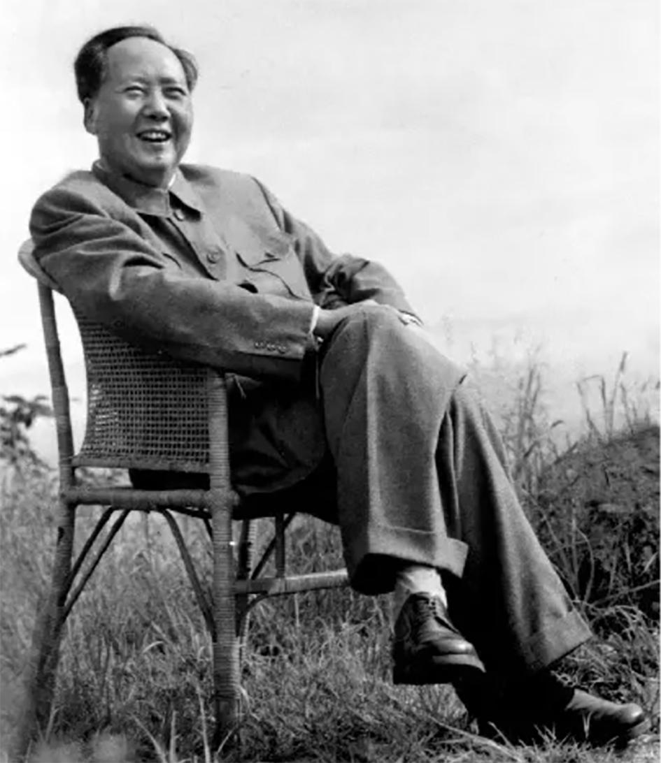 主席藏书众多，晚年为何独爱笑话书