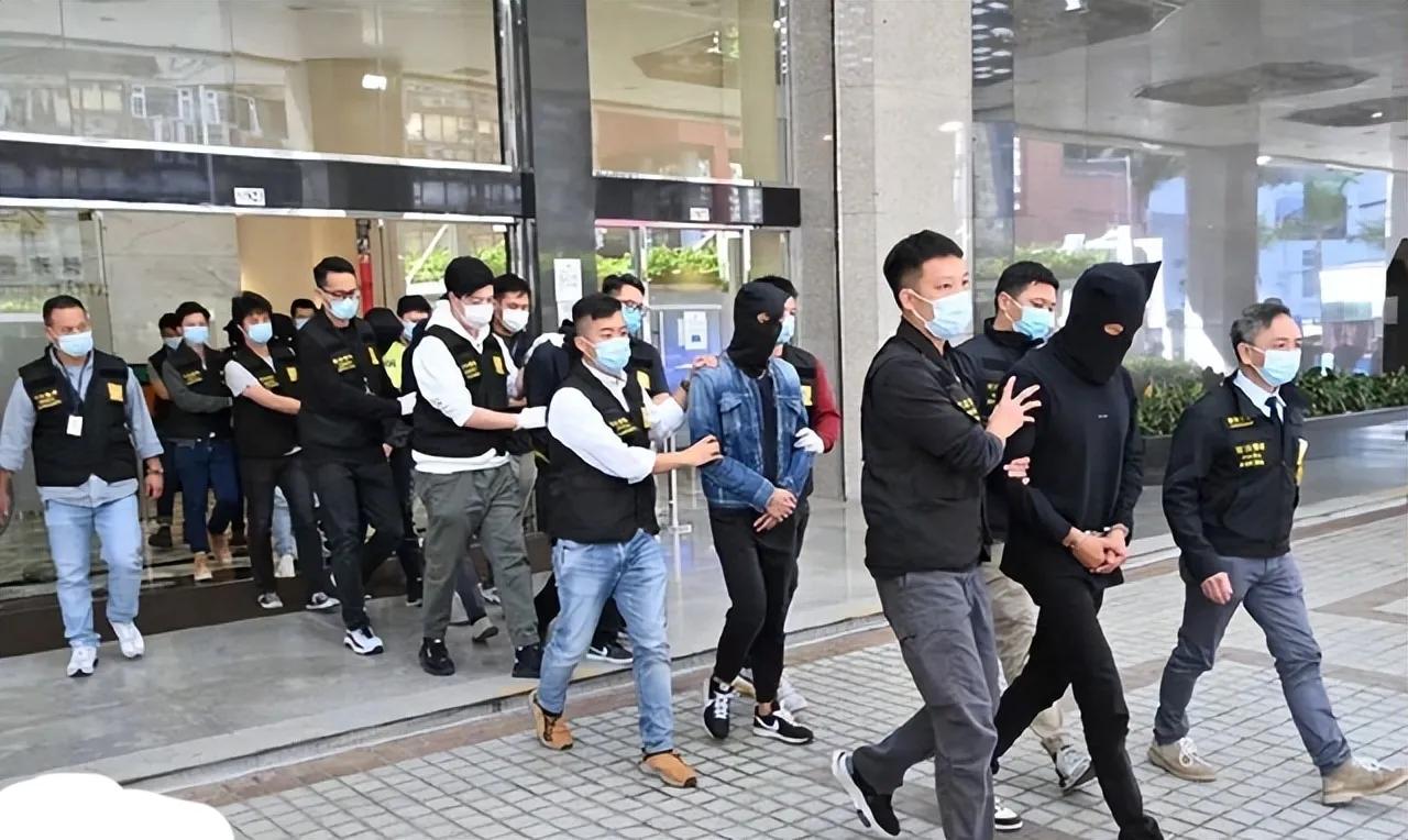 陈荣炼跟安以轩有责任吗,陈荣炼被起诉