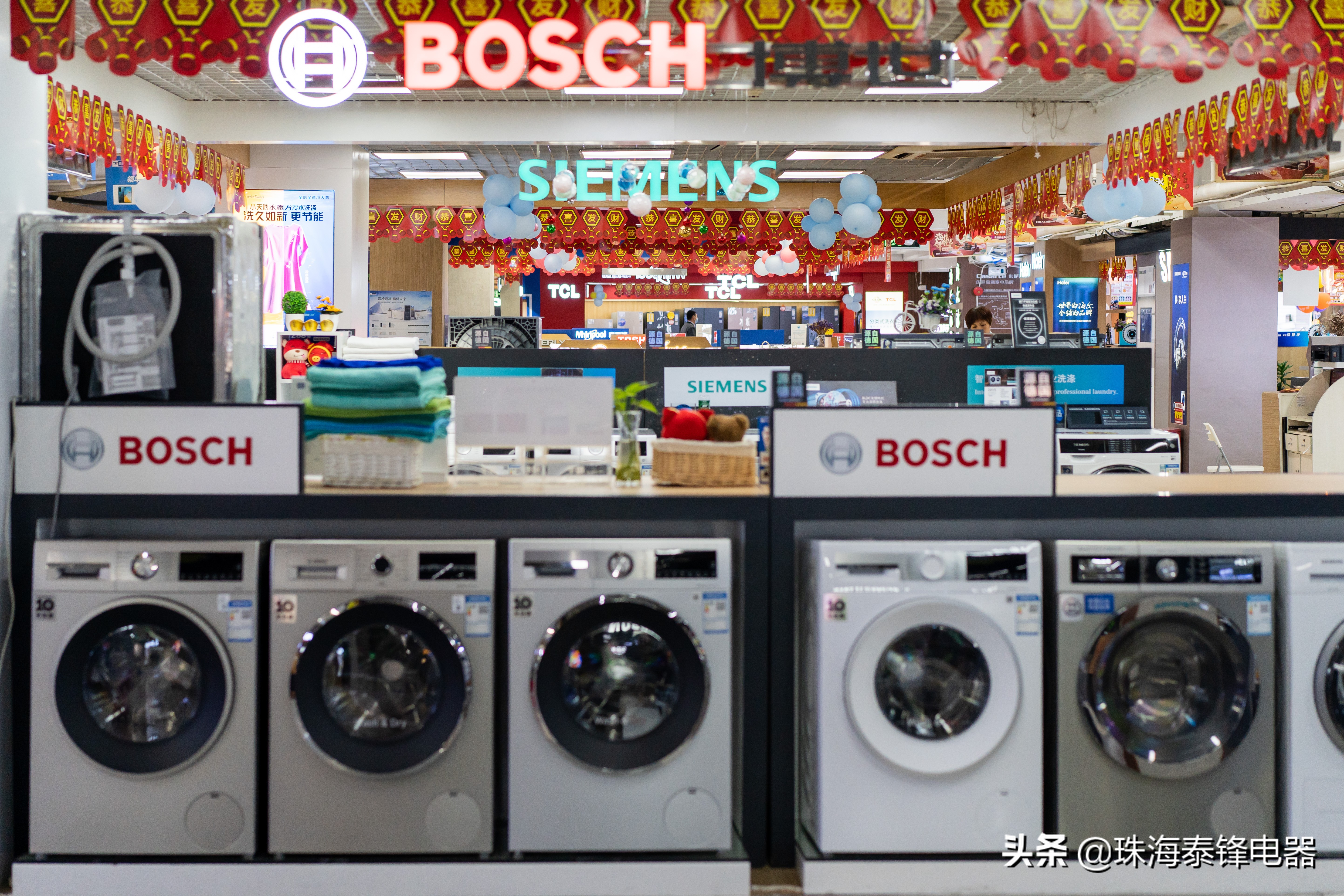 洗好的衣服有毛毛怎么处理,衣服粘了很多毛怎么办