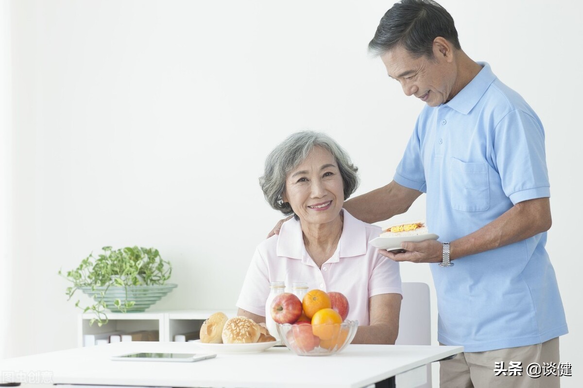 老人缺水严重能快速补水吗,老人缺水