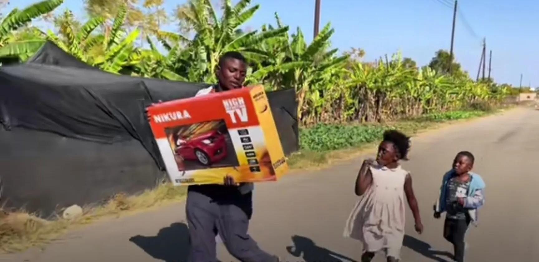 猪猪一家在小哥儿的帮助下过着幸福生活,很想知道戴维他们怎样了