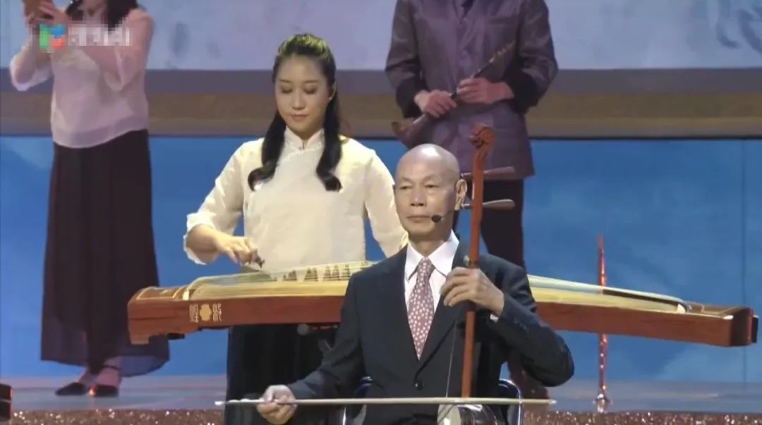 罗家英哀悼英国女王,为什么罗家英怀念英国女王