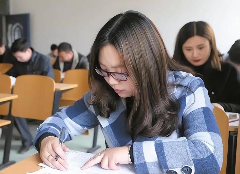 这些“难就业”专业,考编却很吃香,好像是为考编“量身定制”的