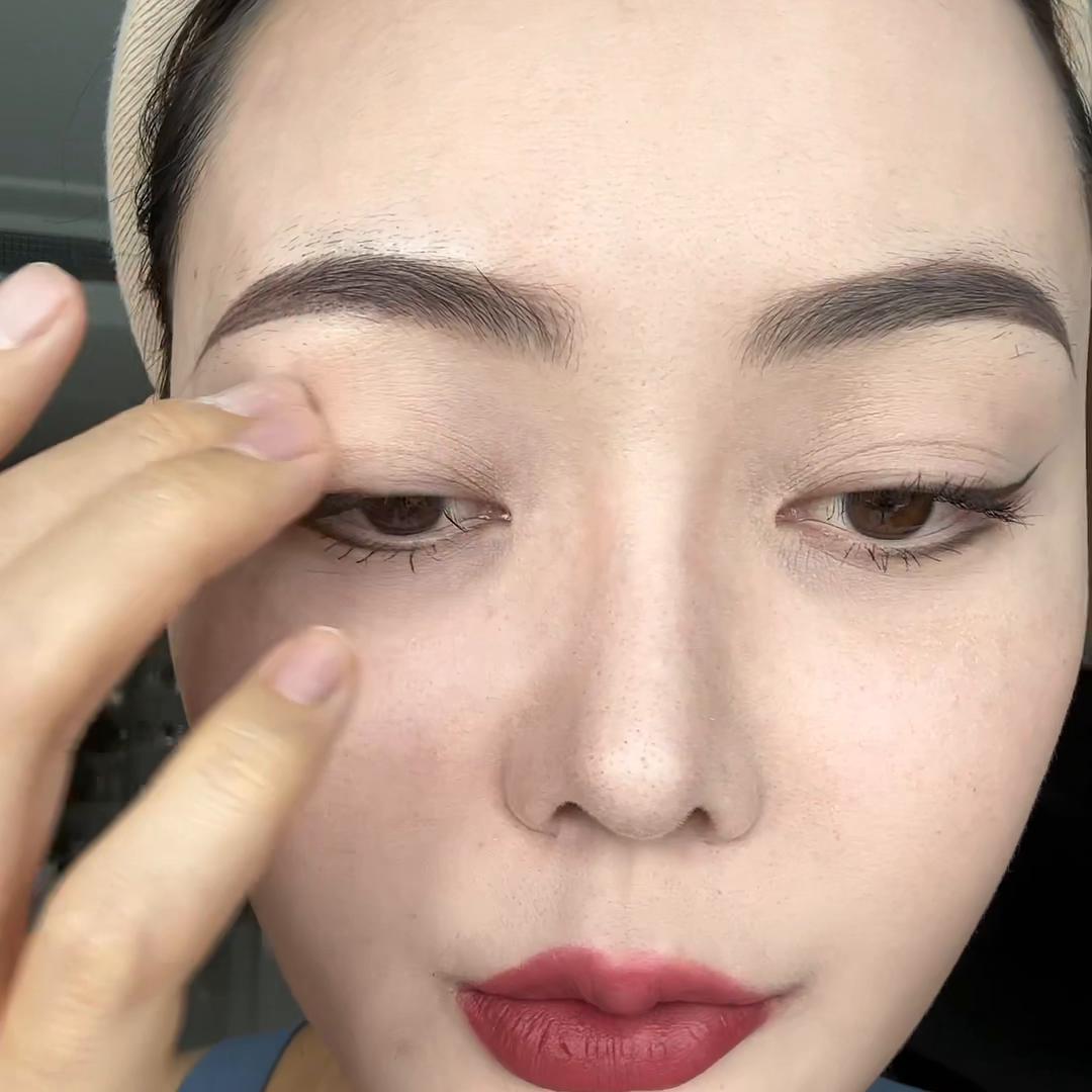 粉底的色号让我想吐槽,原相机的像素让我想吐槽!#化妆vlog