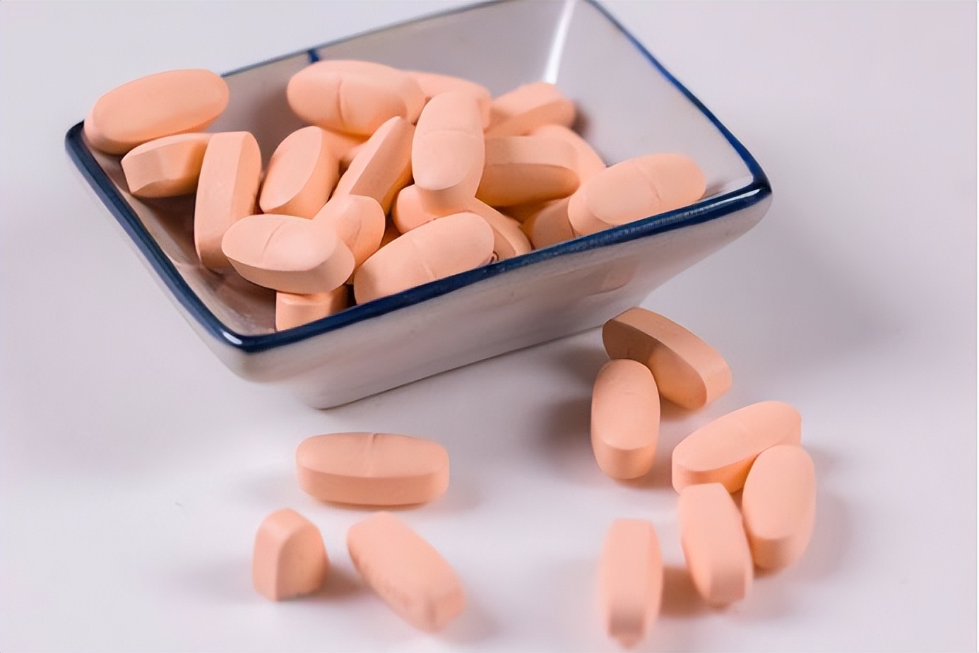 老年人预防脑梗补充叶酸每天剂量,叶酸能清除斑块预防脑梗吗