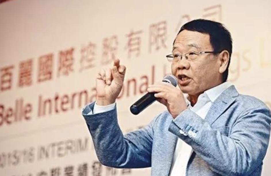 一个香港补鞋匠，一个浙江宁波人，如何创建中国第一女鞋品牌的？