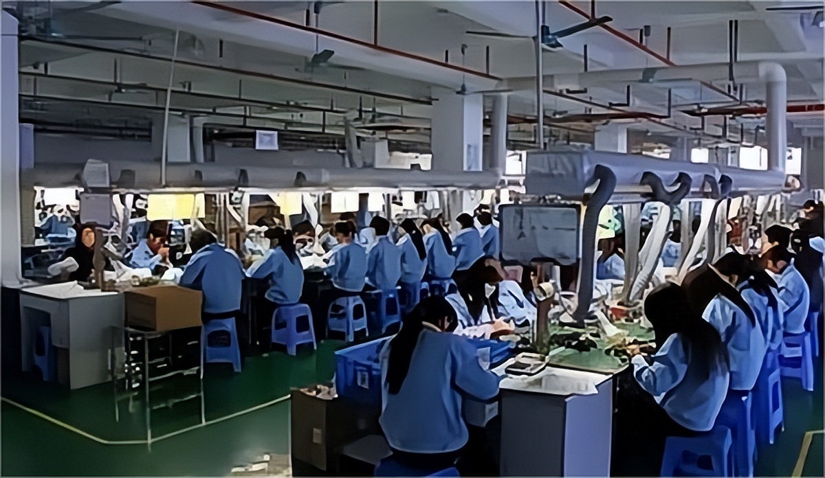 深圳女房东1200套房子减租,深圳房东1200套房减租