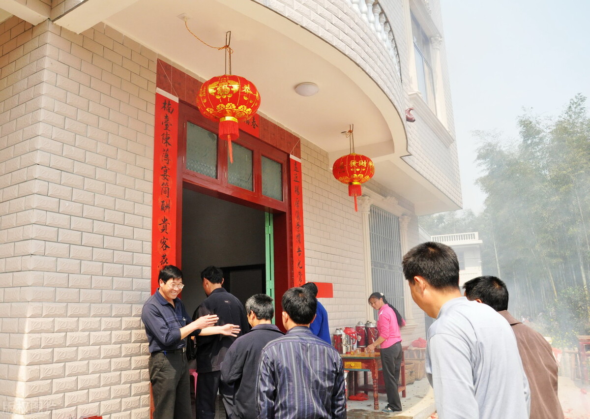 进入腊月五事不问人,进了腊月门无事不问人