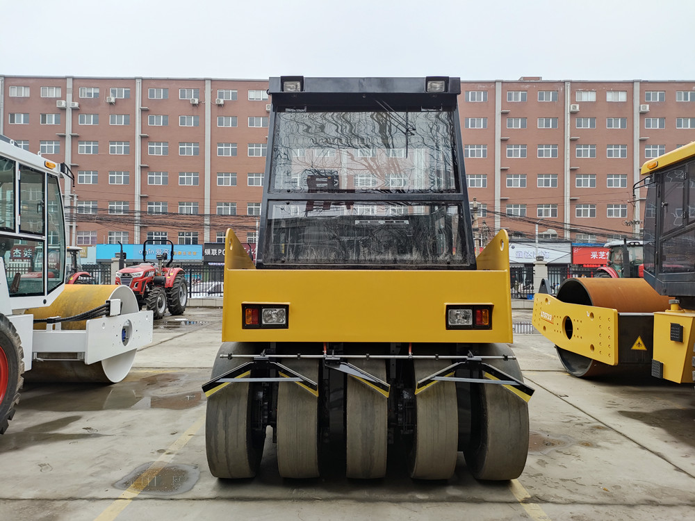 16吨全新压路机,全新双钢轮压路机