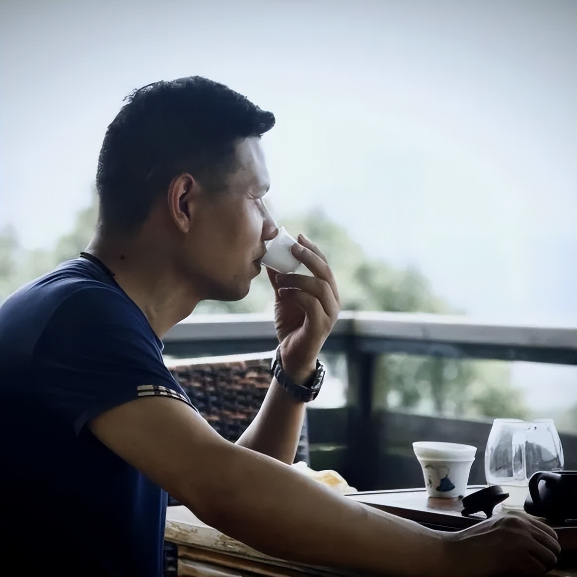 冠军会创始人陈成：人生恰似茶中味，苦涩香甘品自明