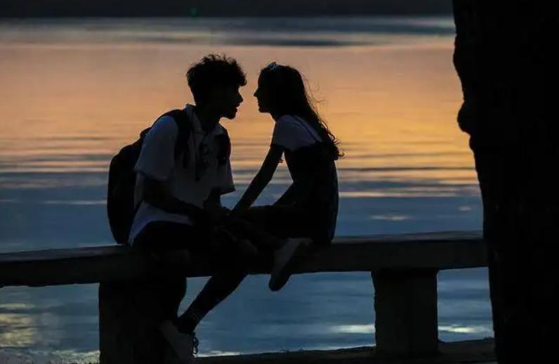 古巴小伙2个月追到中国女孩,古巴女孩退学追随男朋友