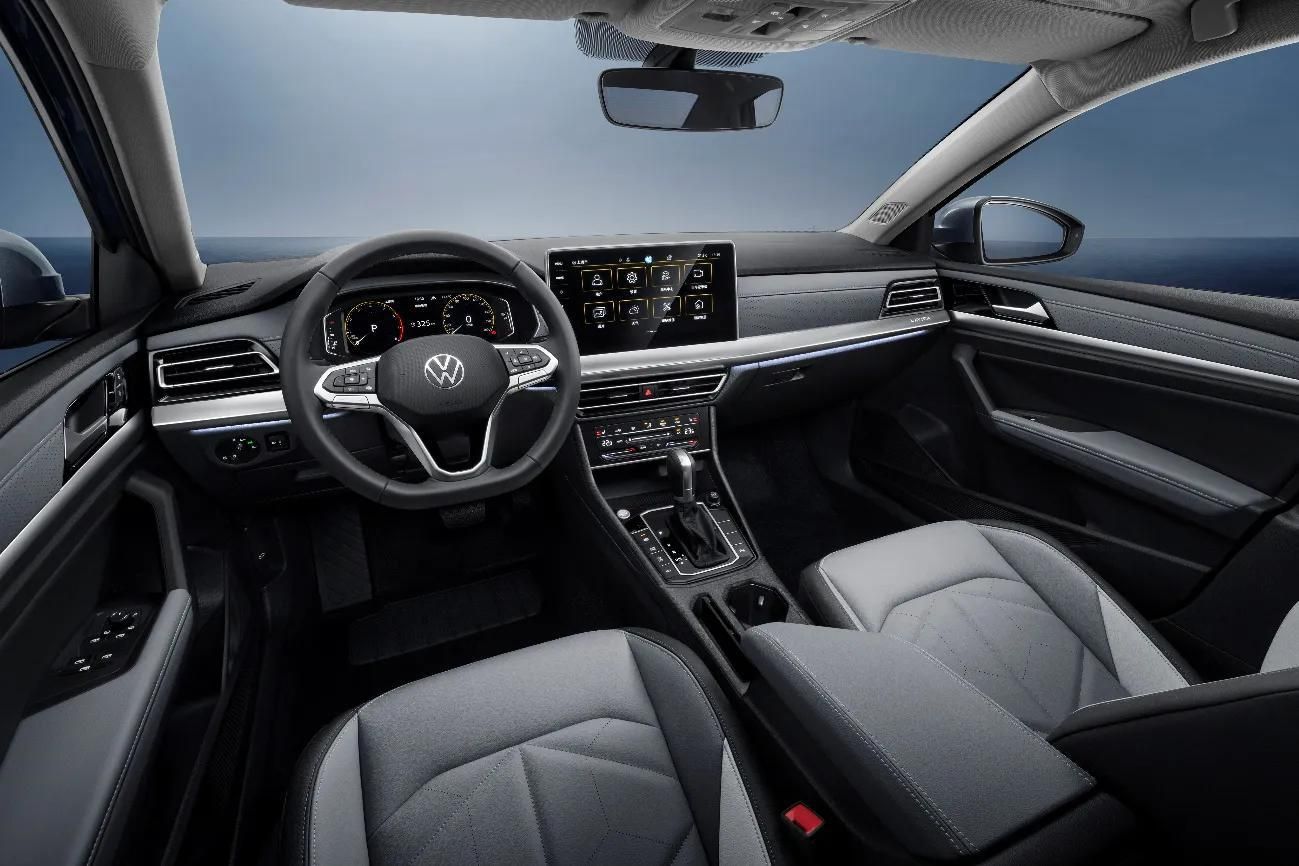 上汽大众全新朗逸试驾评测,朗逸2022款1.4t280舒适版落地价