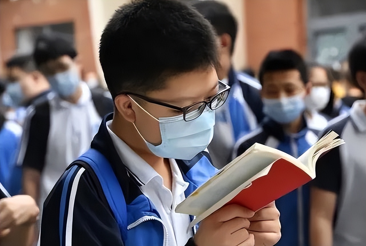 中考成绩550分能上普高吗,2022年中考指标到校最高分多少