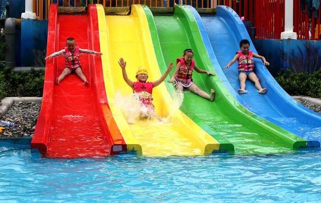 男子携妻小去水上乐园后感染“难言之隐”？夏天还能安全玩水吗？