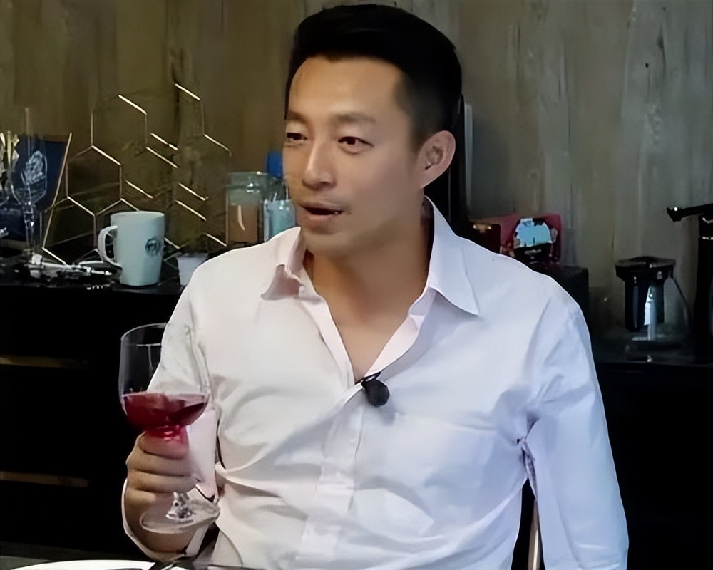 大S买情趣吊带，刷汪小菲的卡，单次最高消费达100多万新台币