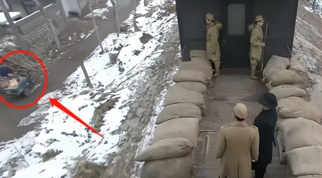 影视剧中那些笑不活的穿帮镜头,笑到肚子疼穿帮图片