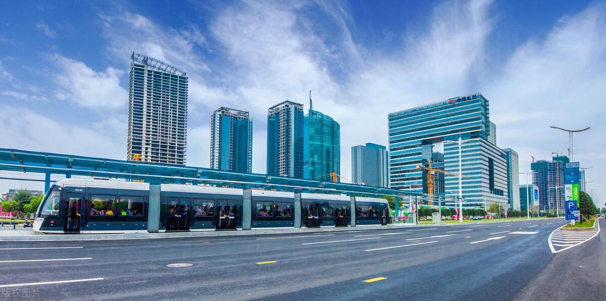 如闪电般归来尼采,如闪电一般归来