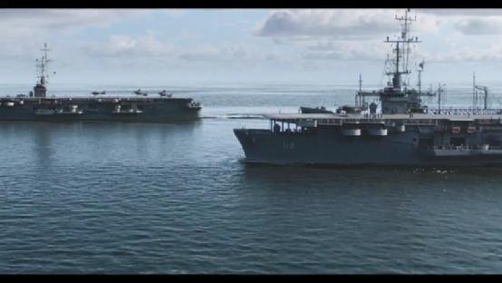 为何尘封72年?徐克发挥什么特长?美军死去士兵那瓶酒有何隐喻?