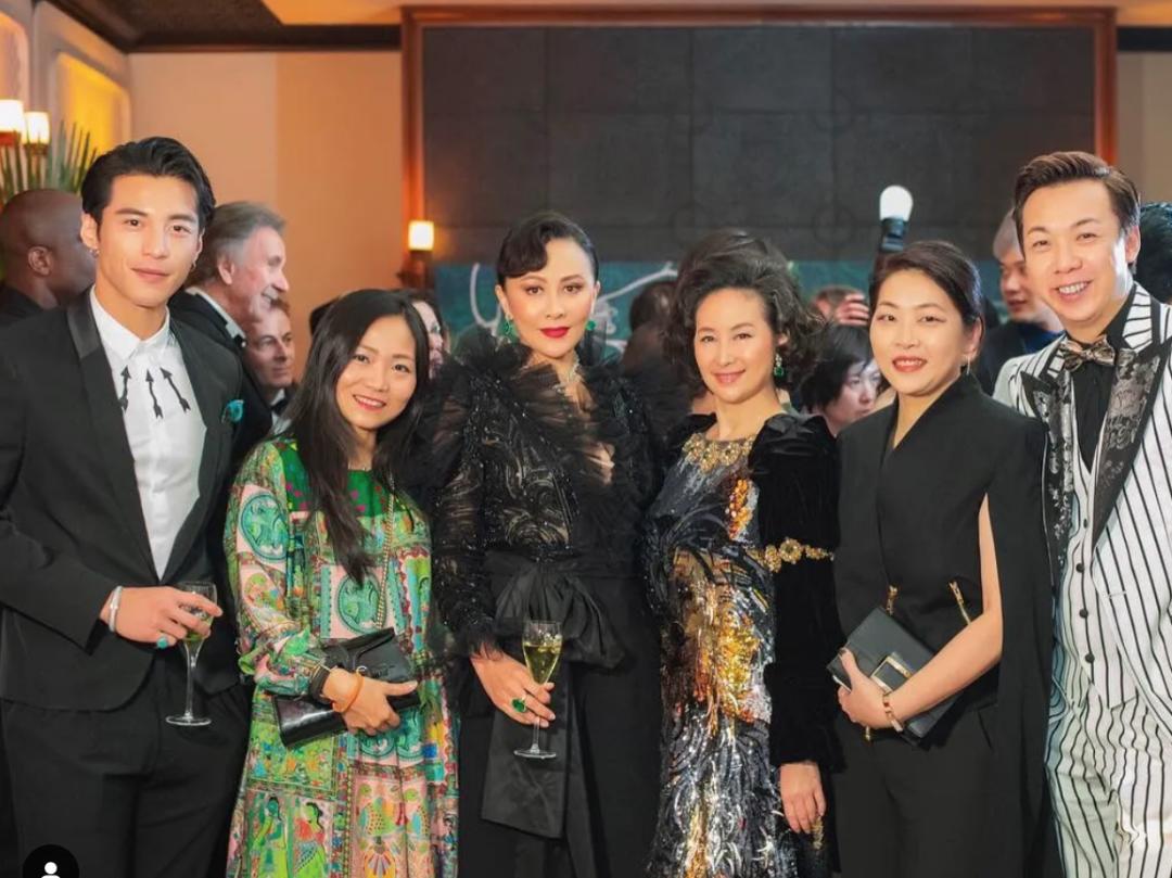 蓝琼缨因为什么去世,赌王二太蓝琼缨传奇的一生