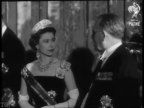 没有大宝石,难比王室大王冠!但这些贵族小清新王冠还是很好看