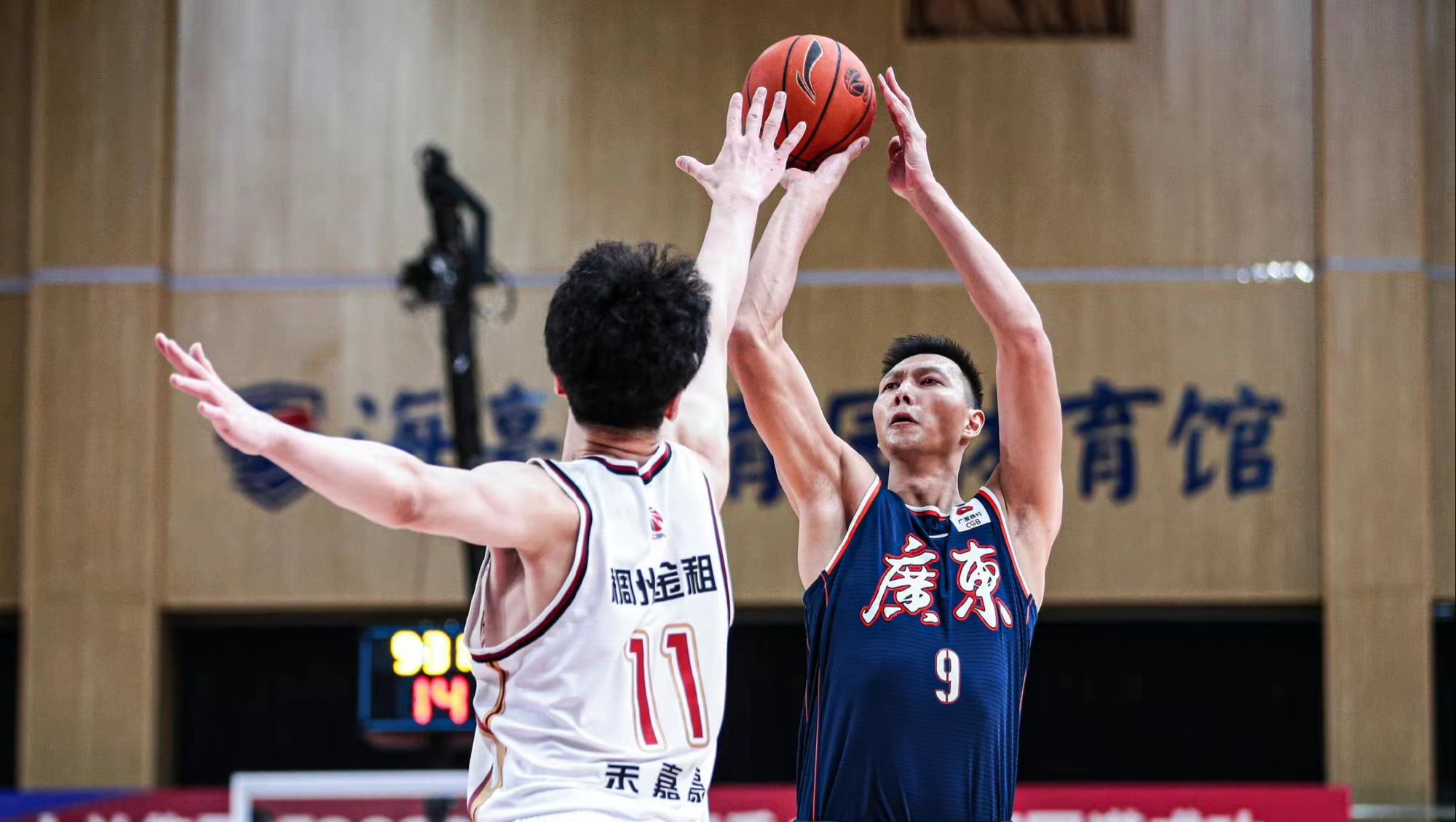 宏远失利爆出最大短板！难怪杜锋“家暴”张昊广东想争冠太需要他