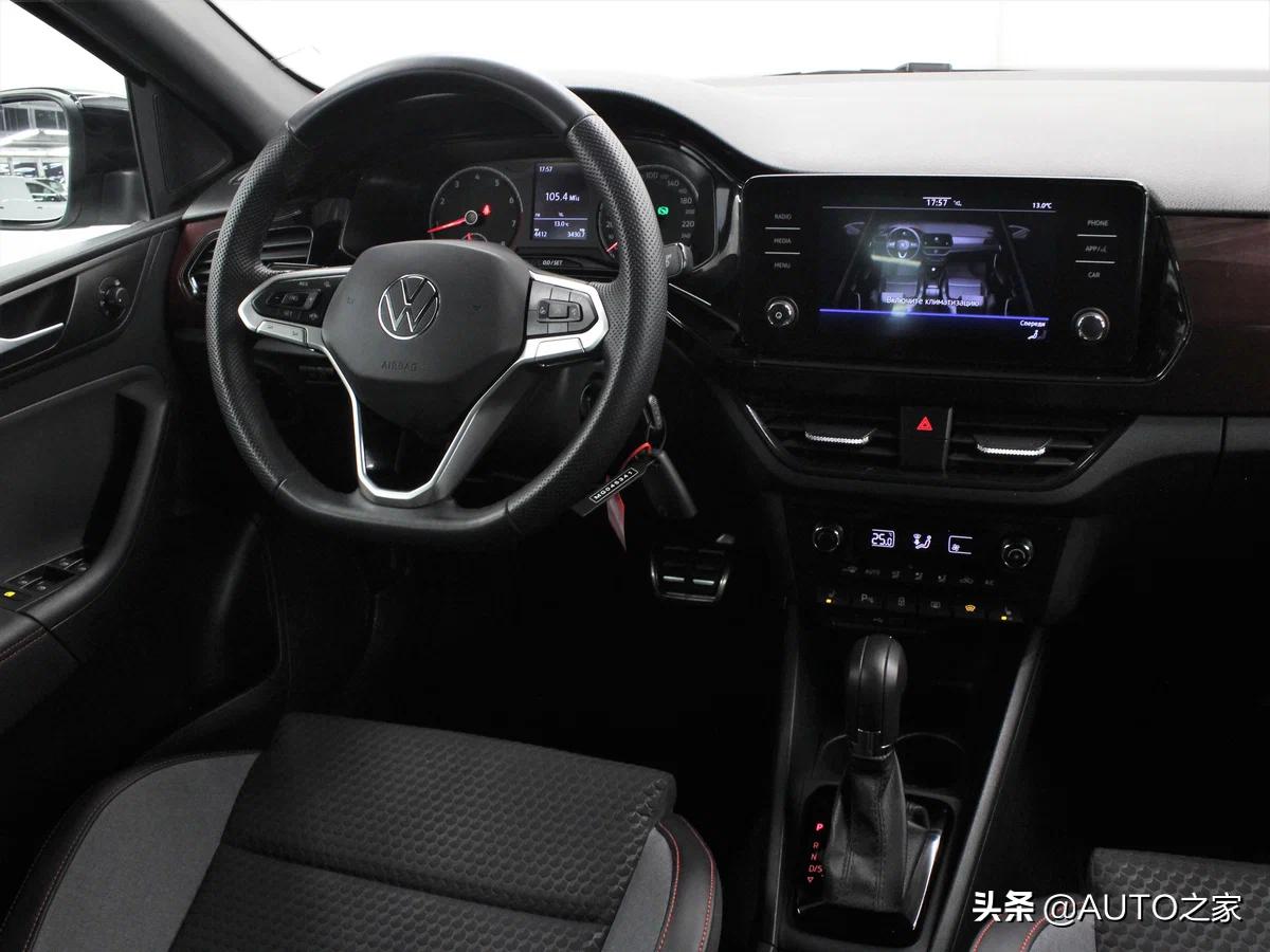 2015款1.4lpolo手动挡油耗是多少,大众polo三厢版二手车2011款